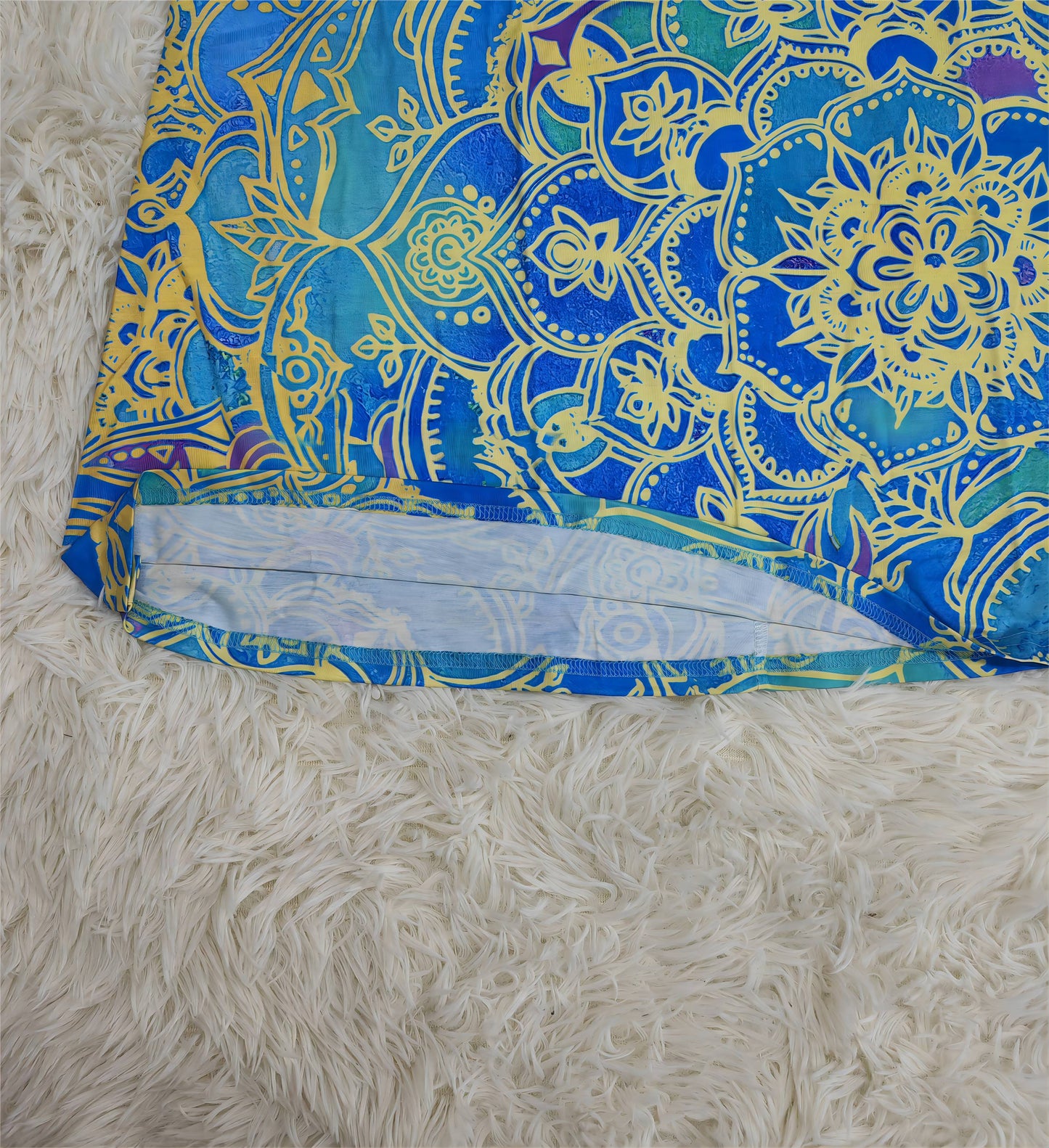 CM | Minivestido azul océano hasta la rodilla con estampado de mandala y manga corta