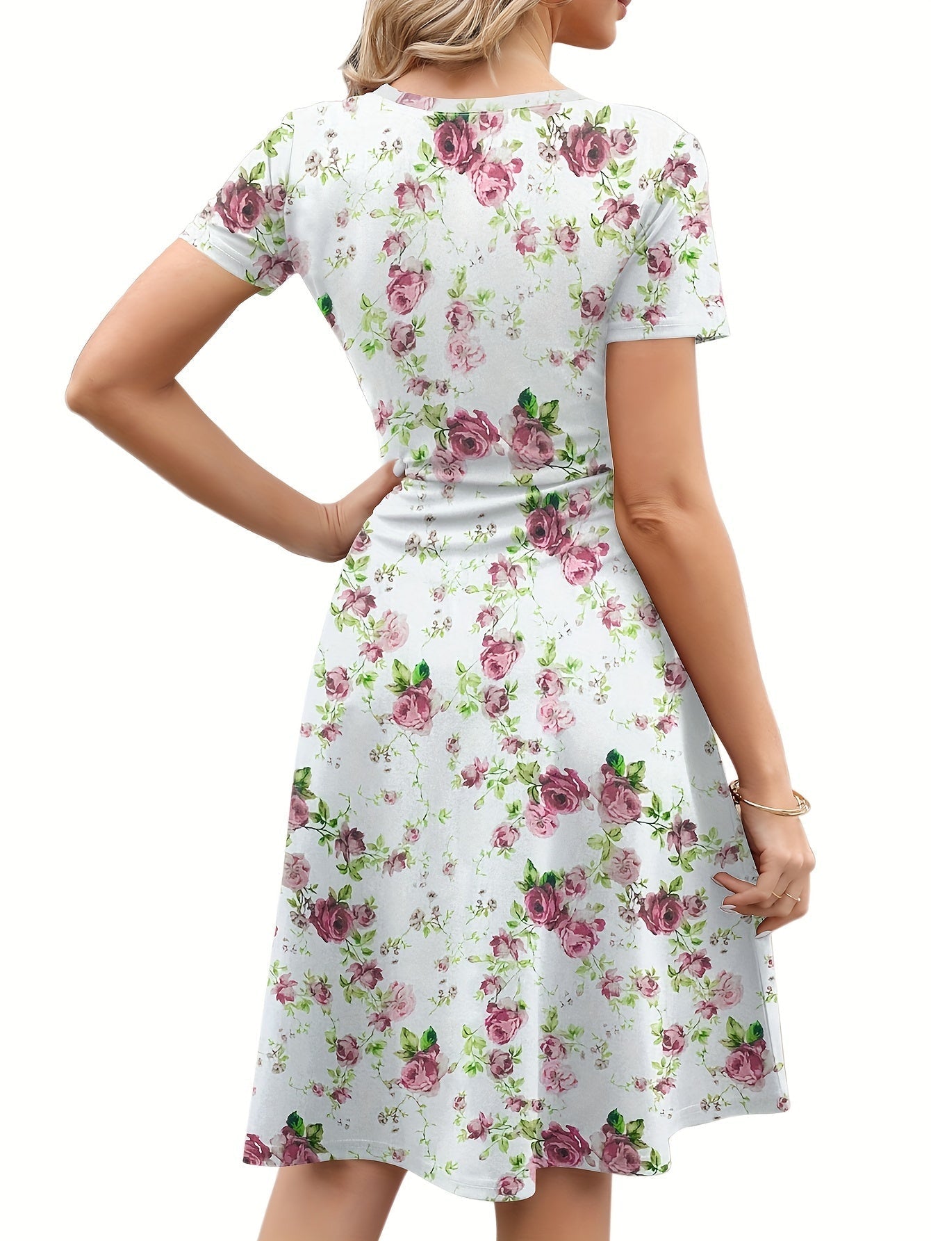 CM | Vestido de invierno relajado y atemporal