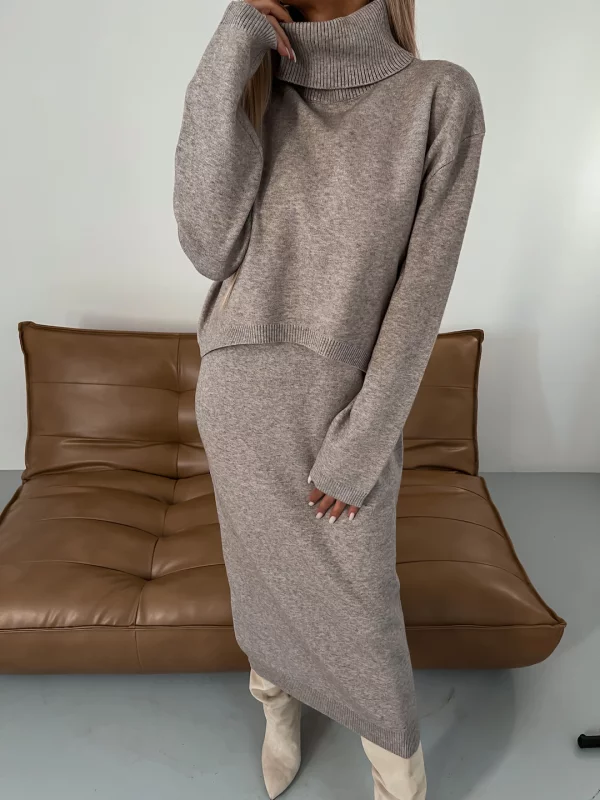 CM | Blusa de invierno clásica y elegante