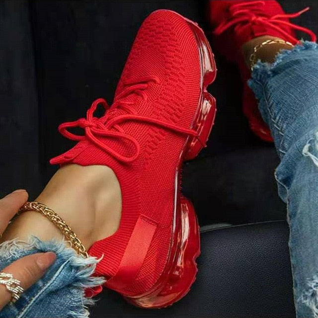 CM | Zapatillas casual con suela y cordones transparentes