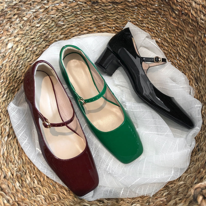 CM | Zapatos con tacón de bloque brillante