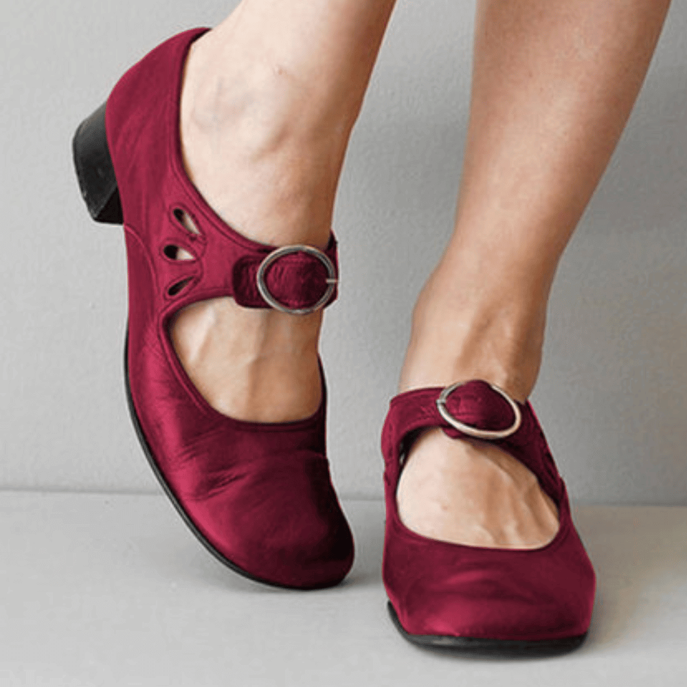 CM | Zapatos con tacón bajo y hebilla