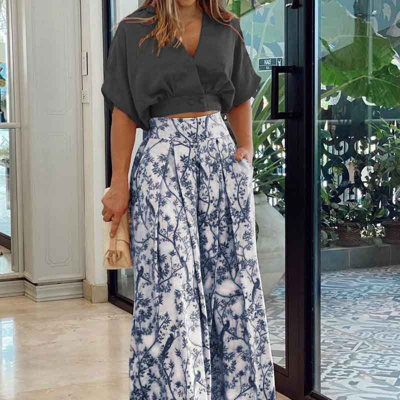 CM | Moderno y ligero conjunto de camiseta de tirantes y pantalón