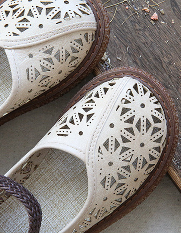 CM | Zapatillas con recorte floral