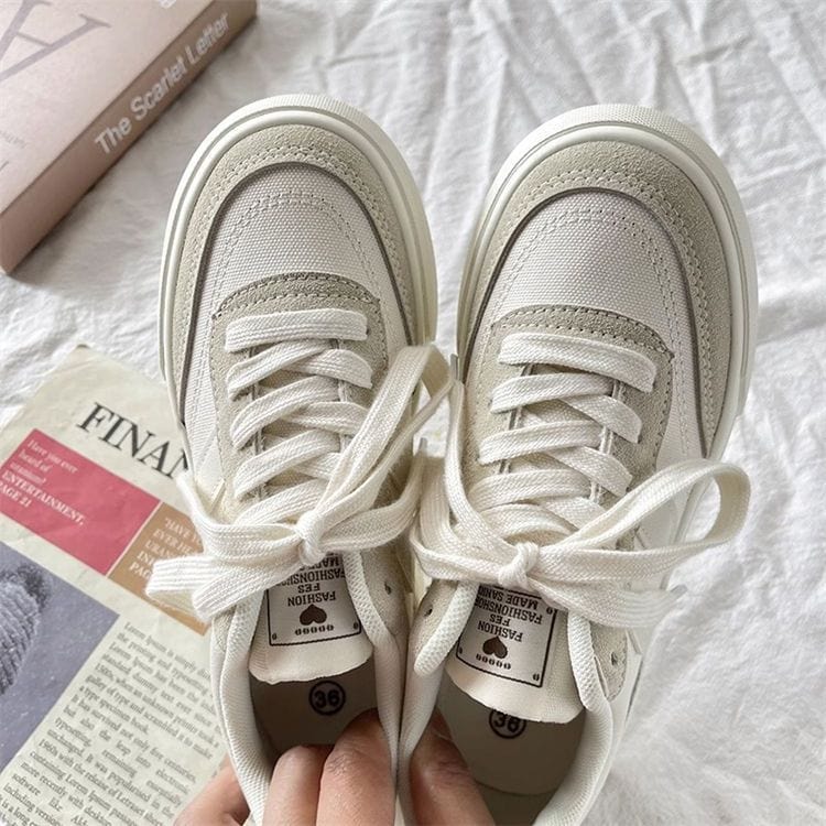 CM | Zapatillas de lona con suela gruesa 2024