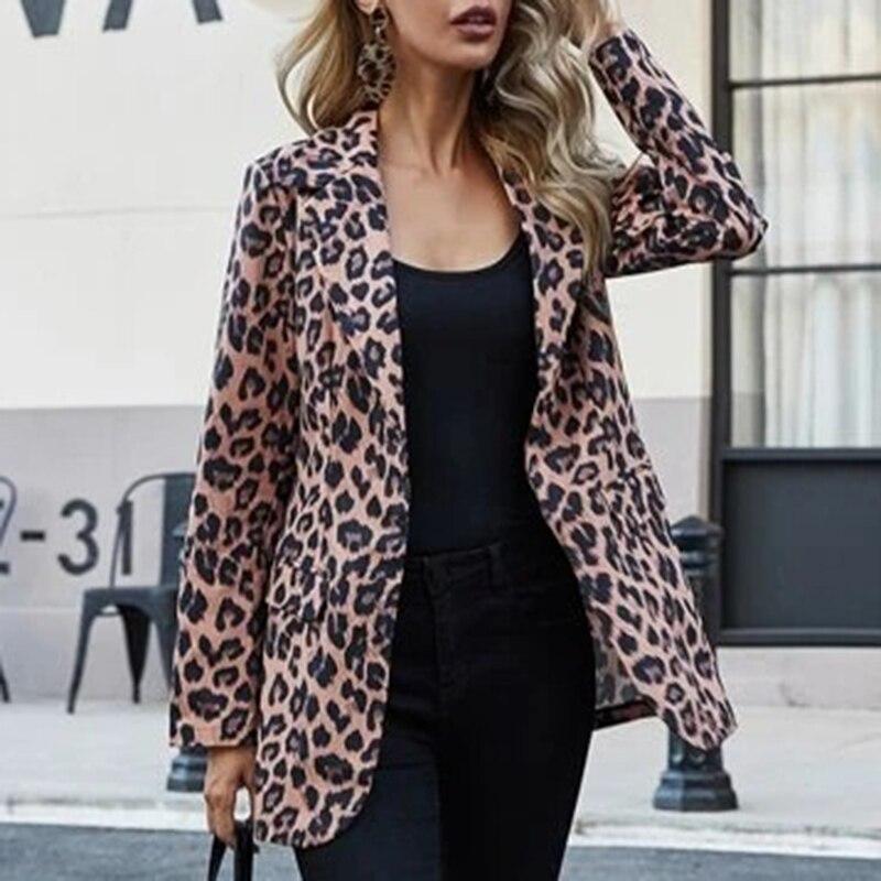 CM | Abrigo de invierno a la moda y sin esfuerzo
