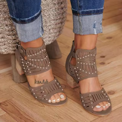 CM | Sandalias con tacón y vainica
