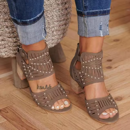 CM | Sandalias con tacón y vainica