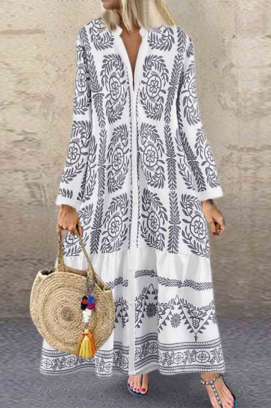 CM | Vestido largo con cuello alto y estampado callejero