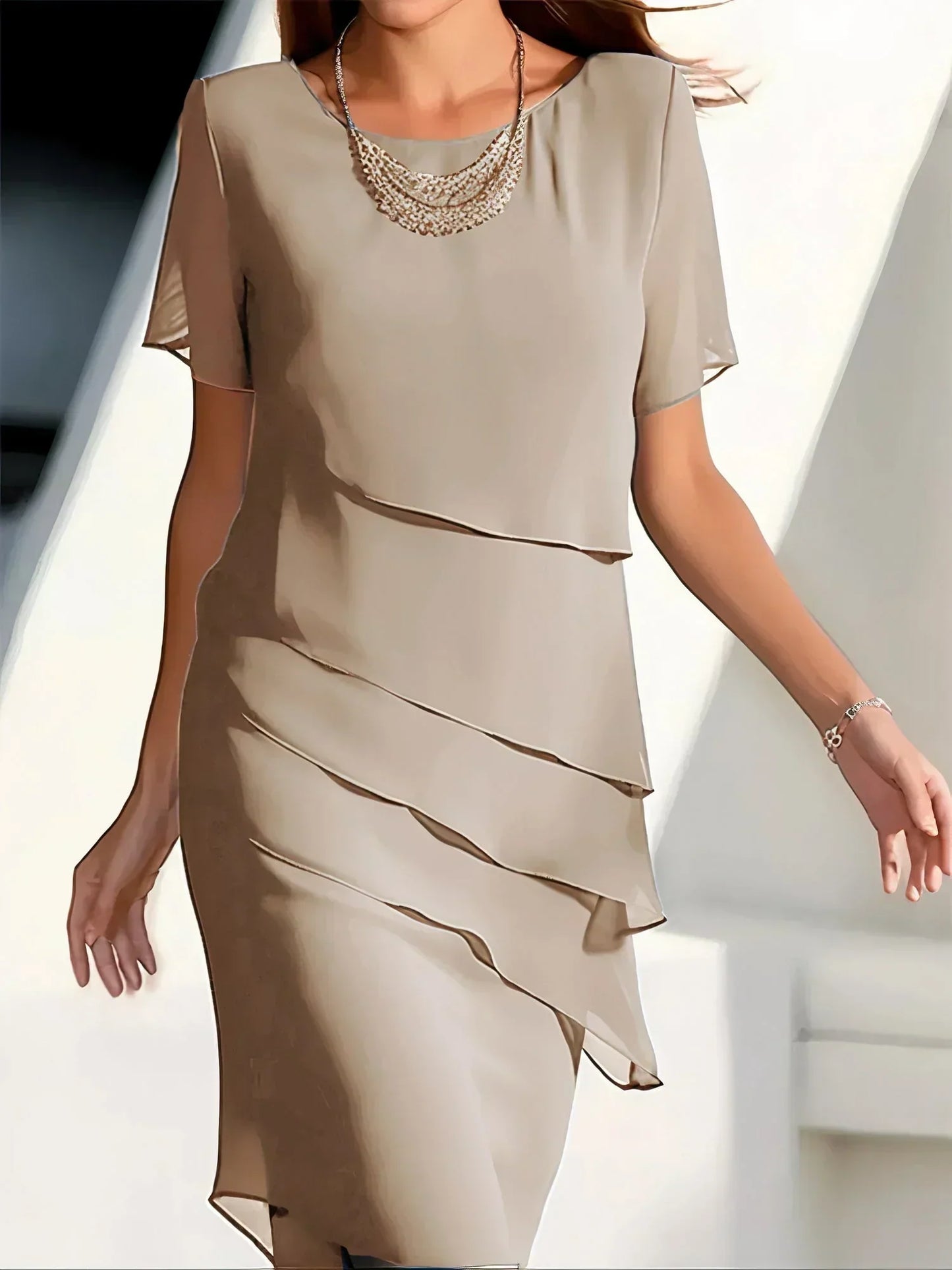 CM | Vestido de verano moderno y elegante