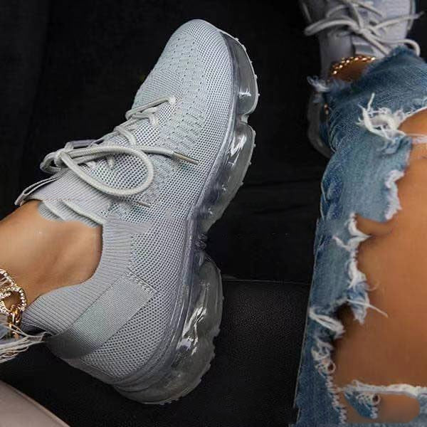 CM | Zapatillas casual con suela y cordones transparentes