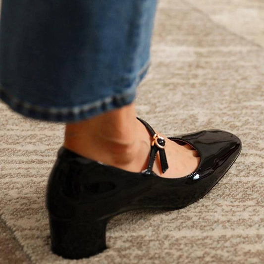 CM | Zapatos con tacón de bloque brillante