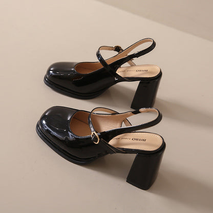 CM | Zapatos con tacón grueso y correa ajustable