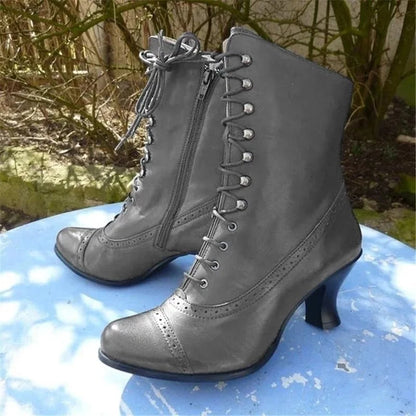 CM | Botas victorianas con cordones y tacón