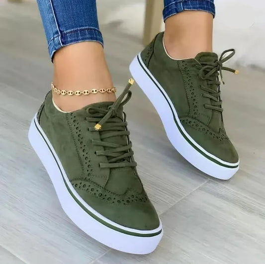 CM | Elegantes zapatillas con plataforma