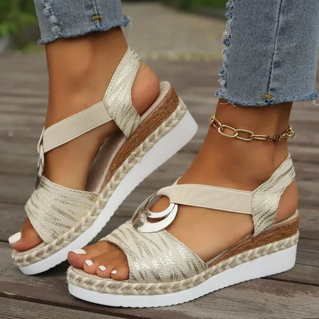 CM | Sandalias con tacón de cuña