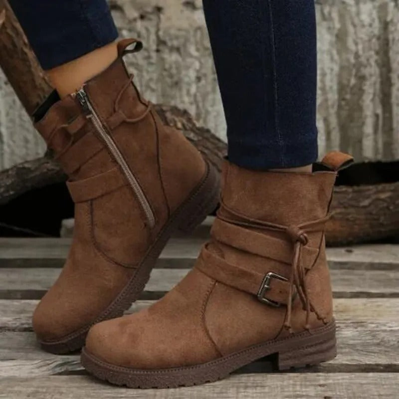 CM | Botines vintage con hebillas