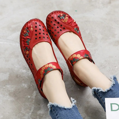CM | Zapatillas con corte floral