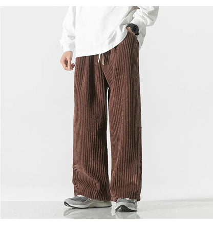 CM | Pantalones de pana oversize a la moda