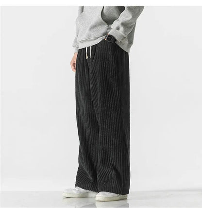 CM | Pantalones de pana oversize a la moda