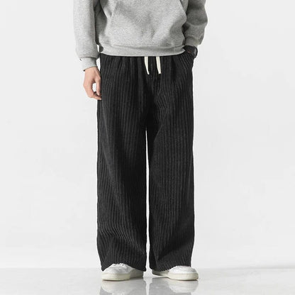 CM | Pantalones de pana oversize a la moda