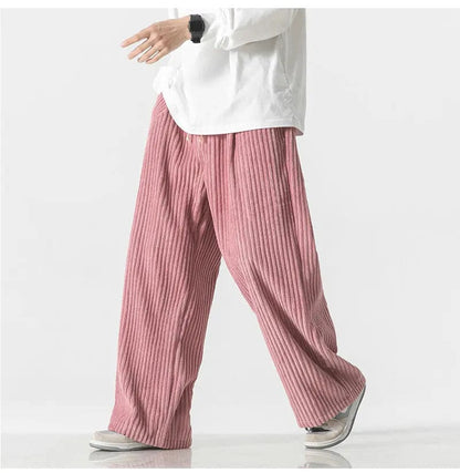 CM | Pantalones de pana oversize a la moda